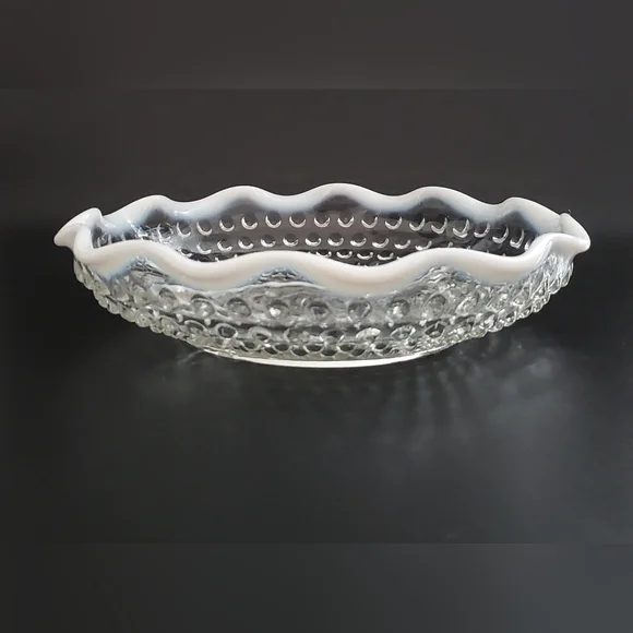 1940s Vntg "Moonstone" Opalescent Hobnail 7 1/2" 2 Part Dish by Anchor Hocking - Picture 5 of 11